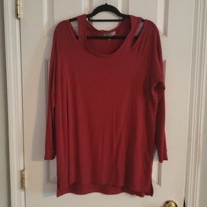 Cold shoulder top dark rose color